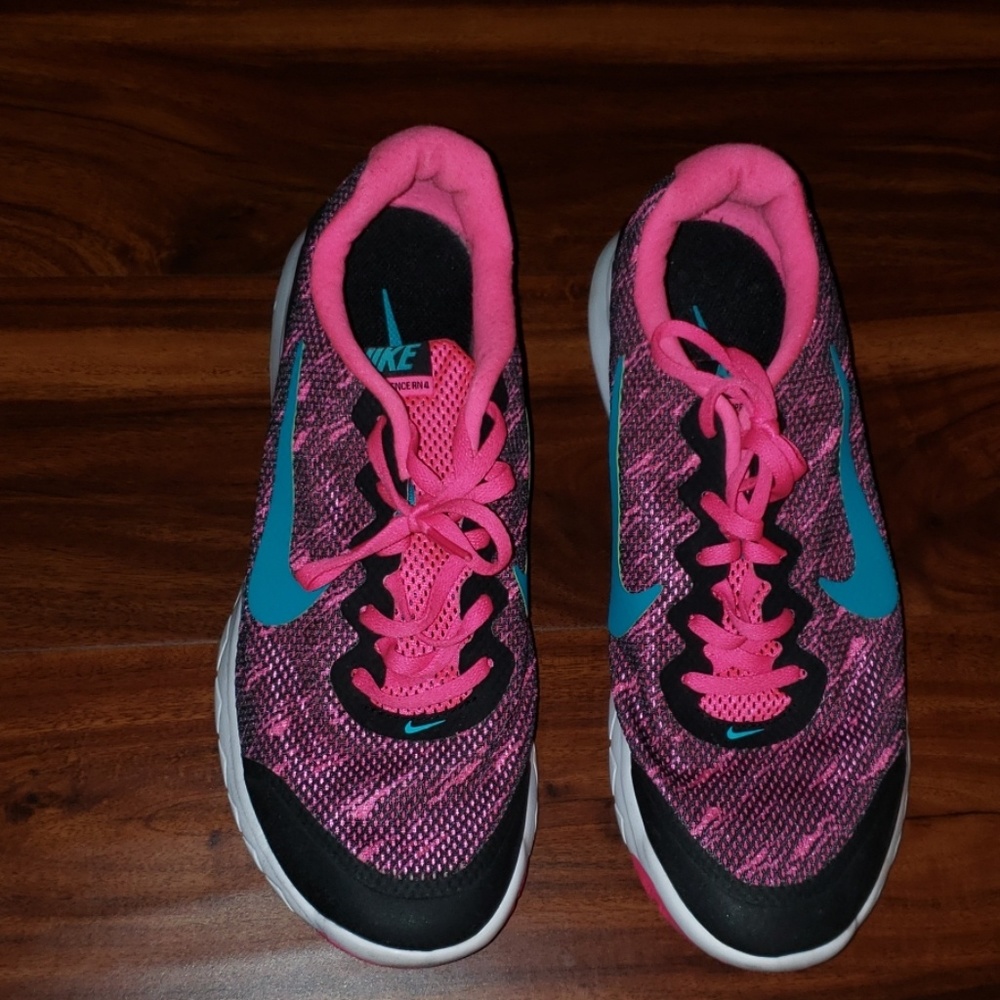 Nike sneakers in excellent condition